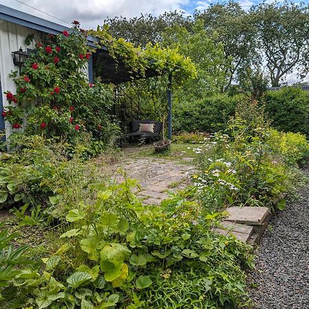 Millans Dockhus Villa Onslunda ภายนอก รูปภาพ